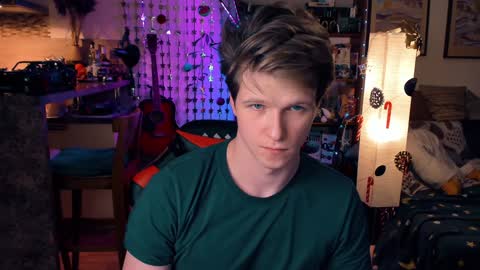 brestonsweet online show from December 15, 10:26 pm