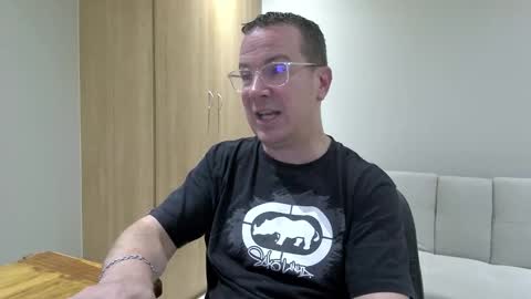 Brett online show from November 24, 6:29 pm