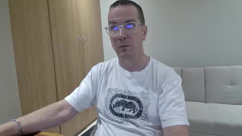 Brett online show from March 23, 2:54 pm