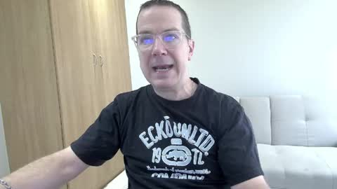 Brett online show from April 3, 6:33 am