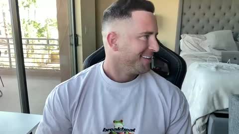 Brett Mycles online show from February 27, 11:15 pm