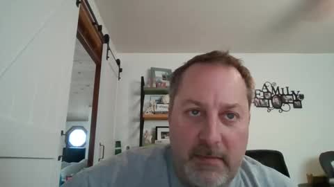 hey online show from February 2, 3:17 pm