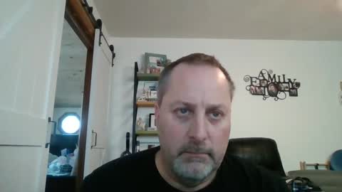 hey online show from March 1, 2:55 pm