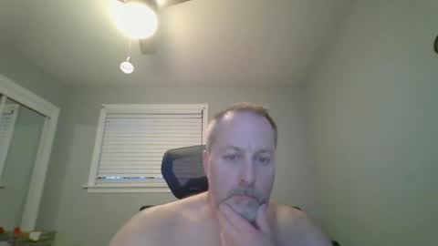 hey online show from February 24, 11:03 pm