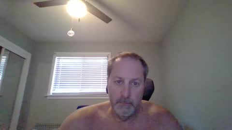 hey online show from April 8, 8:42 pm