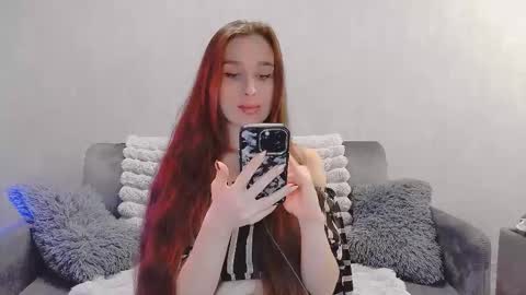 Snapshot of bri_fox chatting on March 24, 8:14 pm bri_fox online show from March 24, 8:14 pm