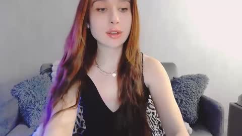 Snapshot of bri_fox chatting on April 14, 10:43 am bri_fox online show from April 14, 10:43 am