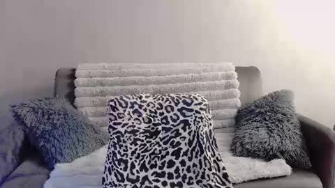 Snapshot of bri_fox chatting on June 17, 9:05 pm bri_fox online show from June 17, 9:05 pm