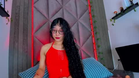 Snapshot of briaconner_ chatting on April 21, 2:51 am B R I A online show from April 21, 2:51 am