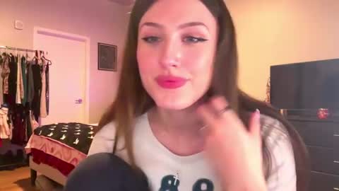 Brianna3 online show from July 1, 4:58 am