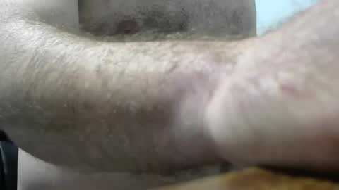 brian871001 online show from April 2, 4:26 pm