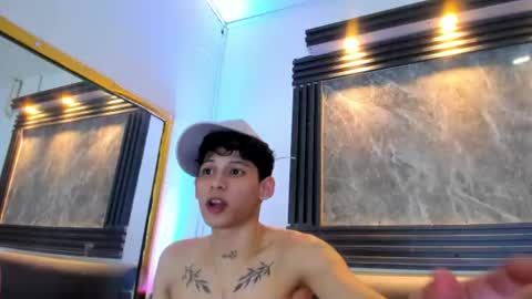 brian_hotof1 online show from June 11, 11:47 pm