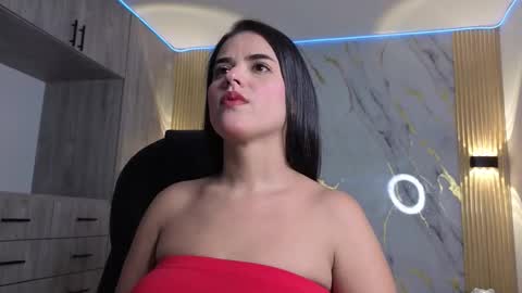 Snapshot of briana_7777 chatting on March 27, 3:45 am Manuela online show from March 27, 3:45 am