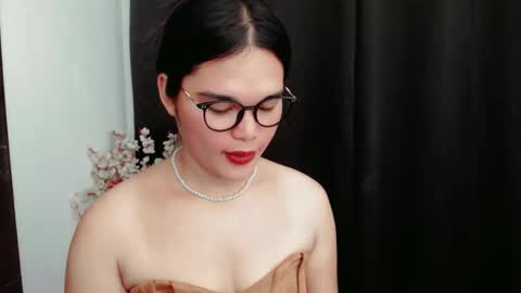 Snapshot of briana_sinclaire chatting on June 10, 9:46 pm Claire online show from June 10, 9:46 pm