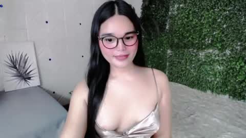 Claire online show from July 20, 1:02 pm
