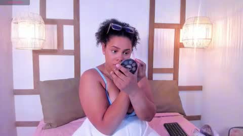 Snapshot of brianasmile chatting on November 13, 10:25 am brianasmile online show from November 13, 10:25 am