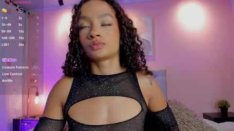 Snapshot of brianathompson chatting on October 12, 11:53 am BRIANA online show from October 12, 11:53 am