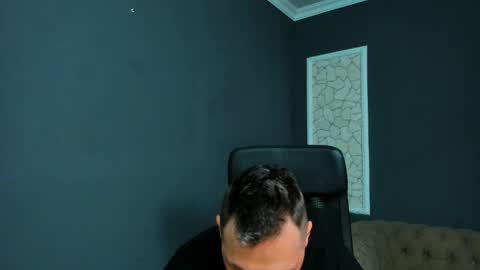 Snapshot of brianhunts chatting on March 30, 4:46 am Brian online show from March 30, 4:46 am