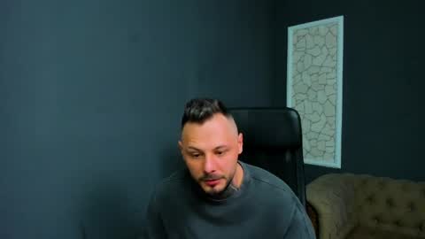 Snapshot of brianhunts chatting on April 3, 4:54 am Brian online show from April 3, 4:54 am