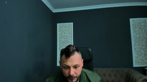 Snapshot of brianhunts chatting on May 6, 3:35 am Brian online show from May 6, 3:35 am