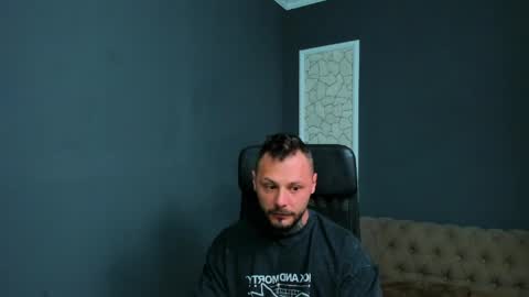 Snapshot of brianhunts chatting on May 17, 4:21 am Brian online show from May 17, 4:21 am