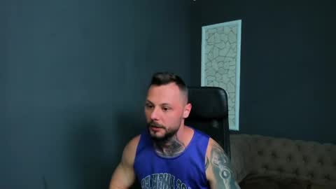 Snapshot of brianhunts chatting on May 18, 4:18 am Brian online show from May 18, 4:18 am