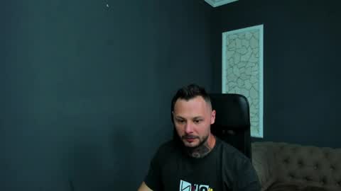 Snapshot of brianhunts chatting on June 8, 3:29 am Brian online show from June 8, 3:29 am