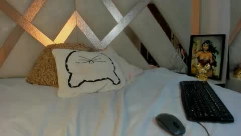 Snapshot of brianna_beltran chatting on March 12, 4:29 am brianna_beltran online show from March 12, 4:29 am