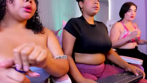   online show from March 1, 11:06 am