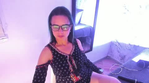 Brianna garnerr online show from December 8, 5:18 am