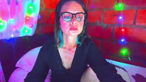 Brianna garnerr online show from May 17, 10:22 am