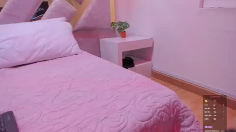 Brianna  online show from November 7, 12:05 pm