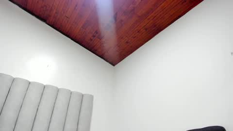 Snapshot of briannajackson_ chatting on February 19, 11:06 am brianna online show from February 19, 11:06 am