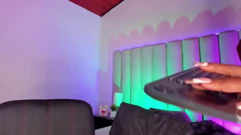 Snapshot of briannajackson_ chatting on February 20, 5:40 pm brianna online show from February 20, 5:40 pm