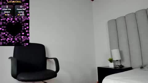 Snapshot of briannajackson_ chatting on March 12, 11:42 am brianna online show from March 12, 11:42 am