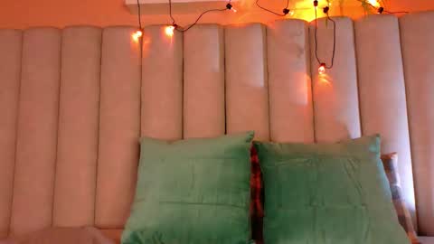 Snapshot of briannajackson_ chatting on September 15, 11:43 am brianna online show from September 15, 11:43 am