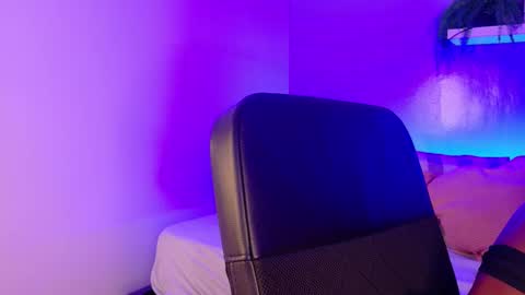 brianna online show from December 18, 12:00 pm