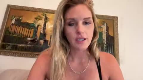 Long legstight pussyperky titties need I say more online show from June 25, 2:44 am