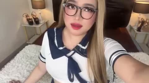 Briannarose online show from October 25, 12:51 am