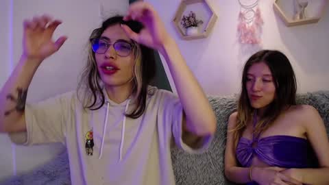 Snapshot of briarandblair chatting on January 6, 4:34 pm briarandblair online show from January 6, 4:34 pm