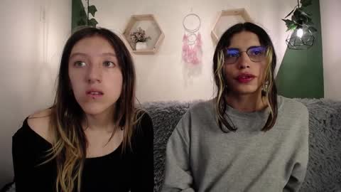 Snapshot of briarandblair chatting on January 21, 1:54 pm briarandblair online show from January 21, 1:54 pm