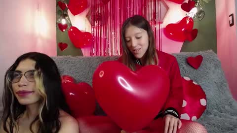 Snapshot of briarandblair chatting on February 14, 2:33 pm briarandblair online show from February 14, 2:33 pm