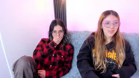 Snapshot of briarandblair chatting on October 22, 2:28 pm briarandblair online show from October 22, 2:28 pm