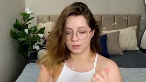 briarwynn online show from June 7, 6:22 pm