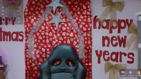 Snapshot of briathomas chatting on December 19, 3:07 am DAYANNA online show from December 19, 3:07 am