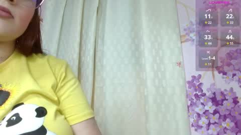 Snapshot of briathomas chatting on May 30, 1:35 am DAYANNA online show from May 30, 1:35 am