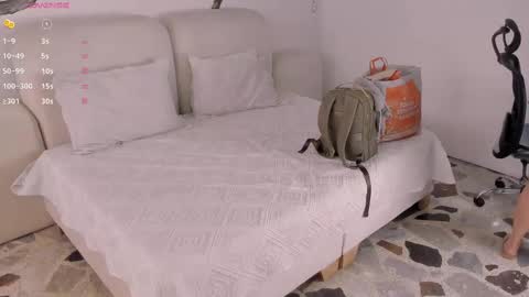    online show from March 3, 12:37 pm