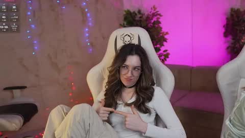 Diamonds Girls online show from February 11, 2:13 pm
