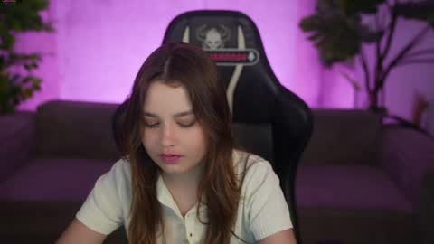 Diamonds Girls online show from June 4, 10:38 pm