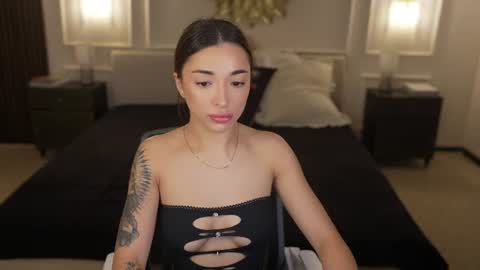Diamonds Girls online show from June 15, 7:21 am